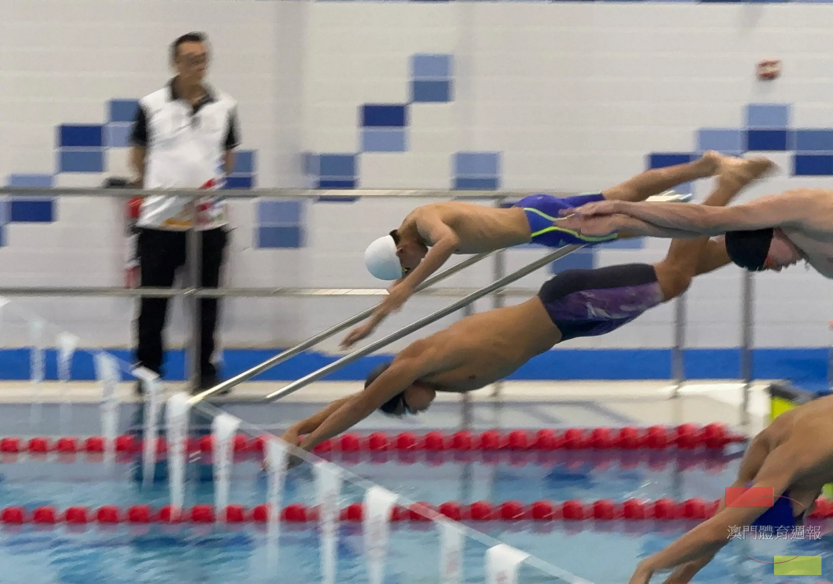 圖1 霍政佟出戰50米蛙泳.jpeg